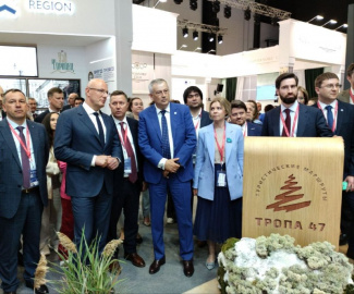 Deputy Prime Minister Dmitry Chernyshenko held a working meeting on the development of tourism in the Leningrad region at SPIEF